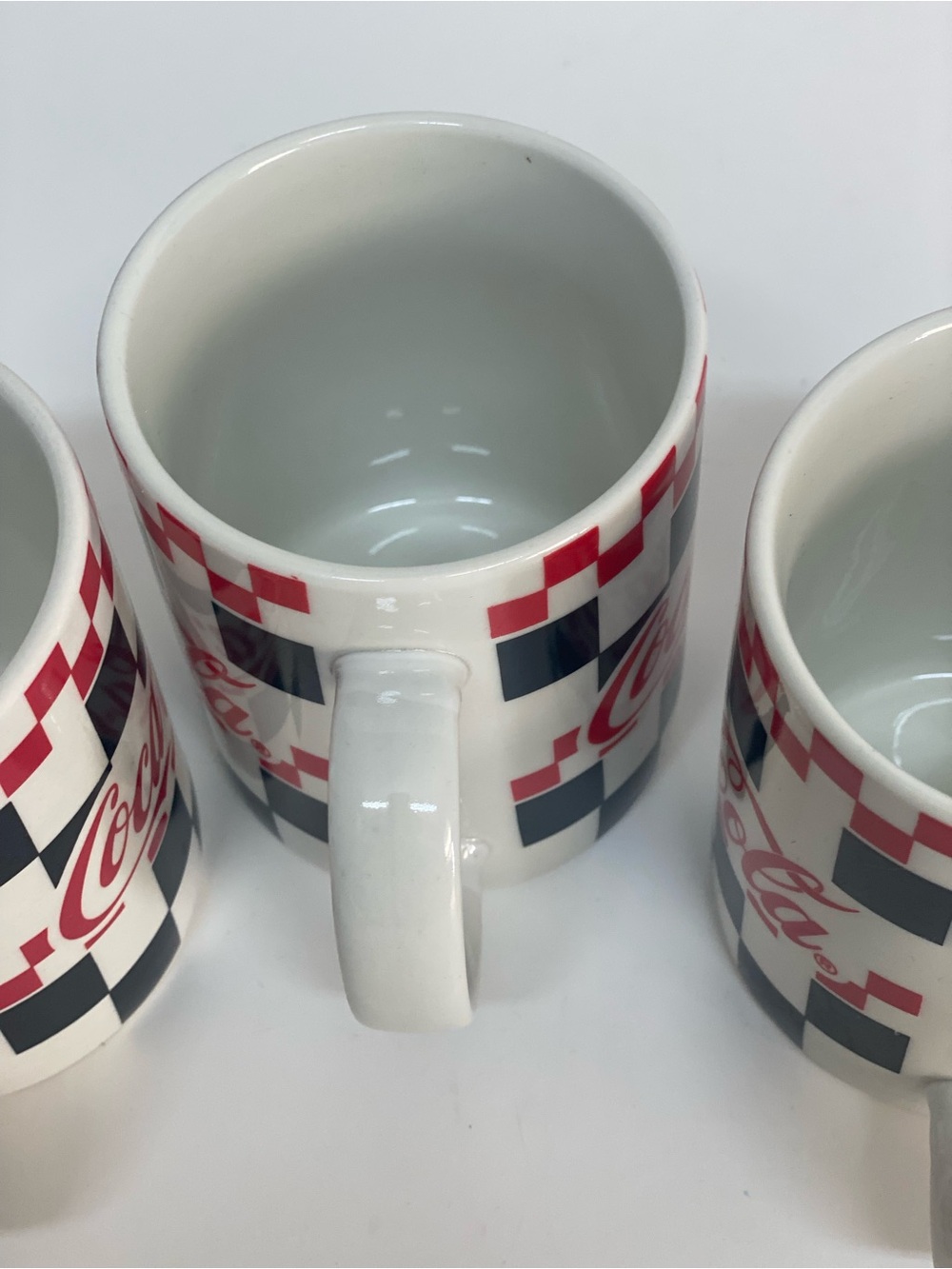 Gibson Coca-Cola Checkerboard Mugs Cups Set of 4 Vintage 1996 Red White Black - Picture 12 of 16
